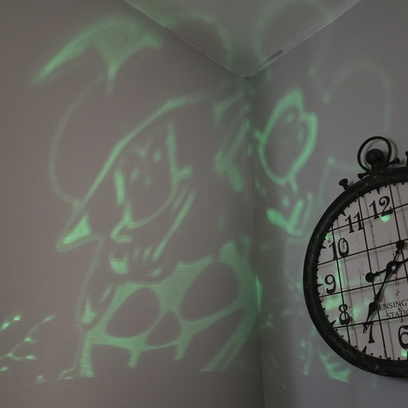 Rotating Halloween Scene - Picture 6 of 7